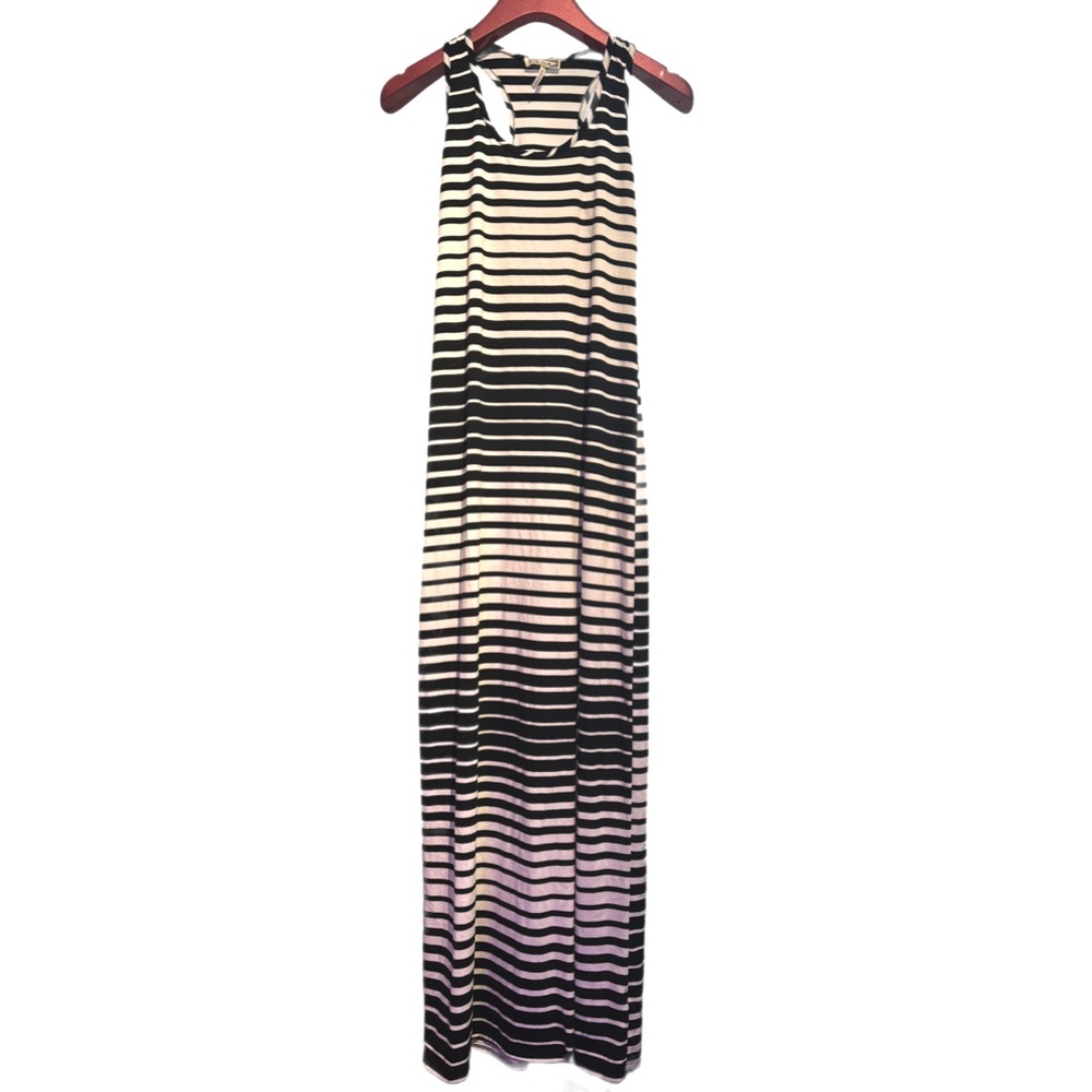 Kirra | Black and white striped maxi dress with slit | Medium
